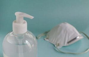 新型コロナウイルスが皮膚に与える影響について