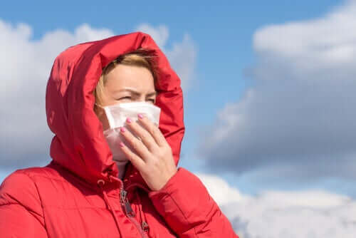 成人の空咳が続く8つの理由を発見する