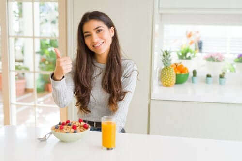 【体も心も満足な朝食！】朝は何を食べれば良いの？