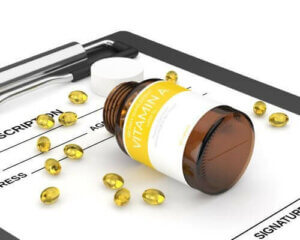 アシトレチンの特性、適応症、用途について