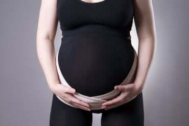 妊娠中にマタニティベルトを使うべき理由
