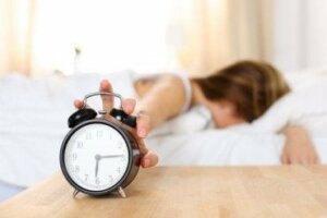 朝起きた時から疲れているのはなぜ?
