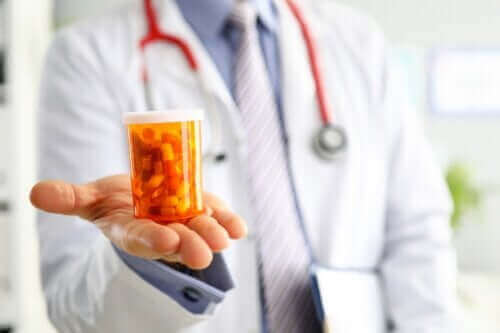 抗生物質は尿路感染症にどう作用するのか