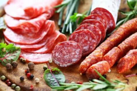 加工肉 食品添加物の種類