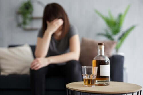 空腹時にお酒を飲むとどうなるの?
