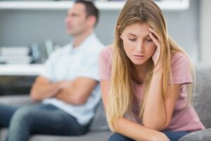 パートナーと別れるか迷った時に自問すべき4つのこと
