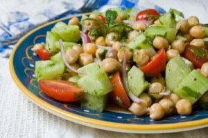 美味しい豆サラダのレシピを4つご紹介