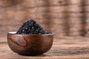 ブラックソルトとは何で、何に使うの?