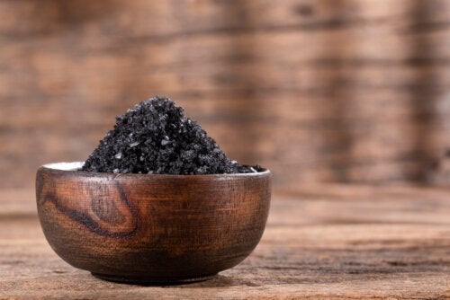 ブラックソルトとは何で、何に使うの？