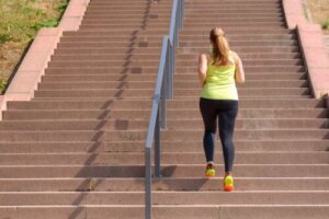 痩せるには有酸素運動かHIITか? 両者の違いとアドバイス