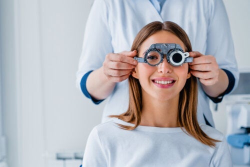 米国検眼協会、毎年の眼科検診を推奨