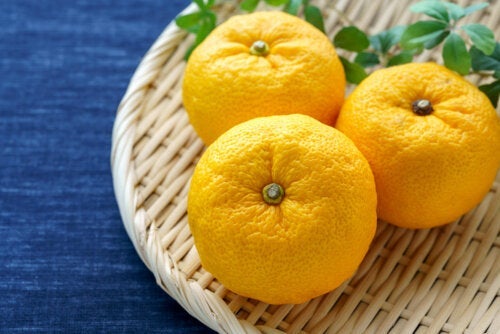 【柚子の効能】 ビタミンCが豊富な国産柑橘類