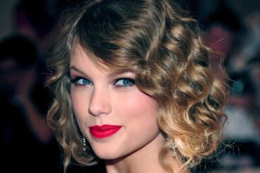 くせ毛のショートヘアさんですか？ トレンドのカット15種をご紹介！